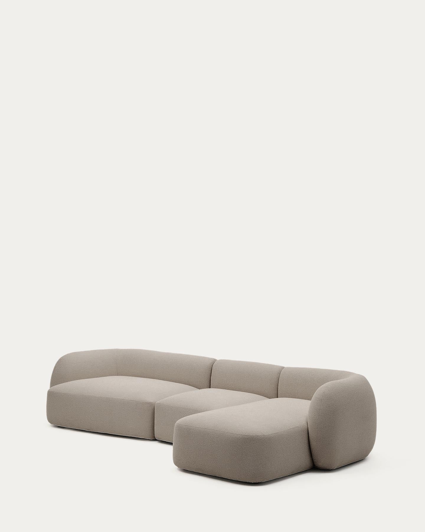 4-Sitzer-Modularsofa Martina mit Chenille und Chaiselongue rechts in Steinton 377 cm in Steinfarben präsentiert im Onlineshop von KAQTU Design AG. L-Sofa rechts ist von Kave Home