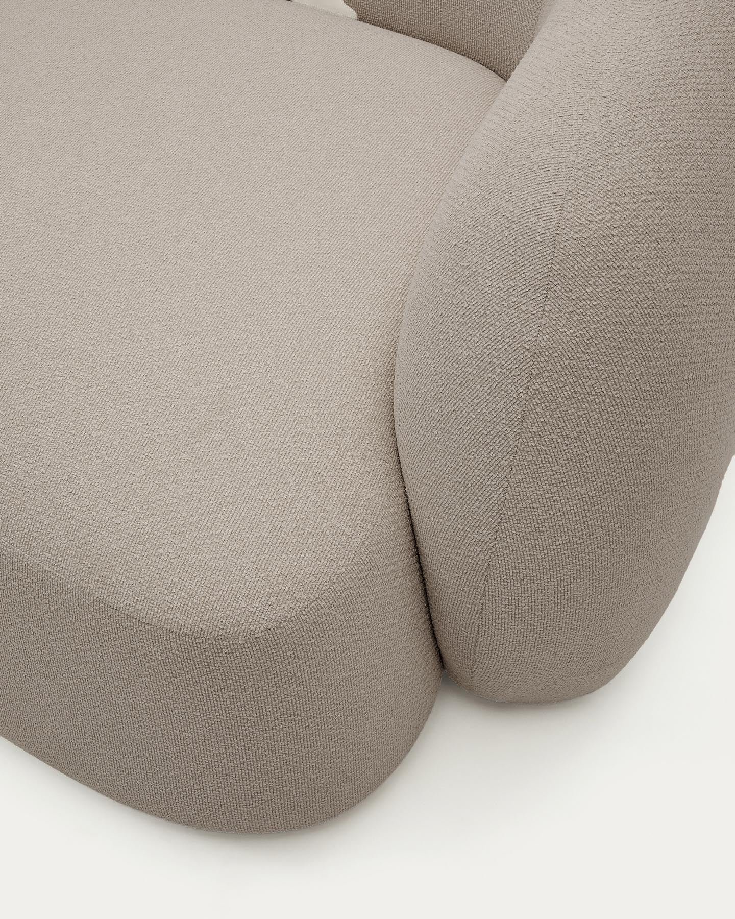 Schwer entflammbares 4-Sitzer-Modularsofa Martina mit Chenille und Chaiselongue links in Steinton 377 cm in Steinfarben präsentiert im Onlineshop von KAQTU Design AG. L-Sofa links ist von Kave Home