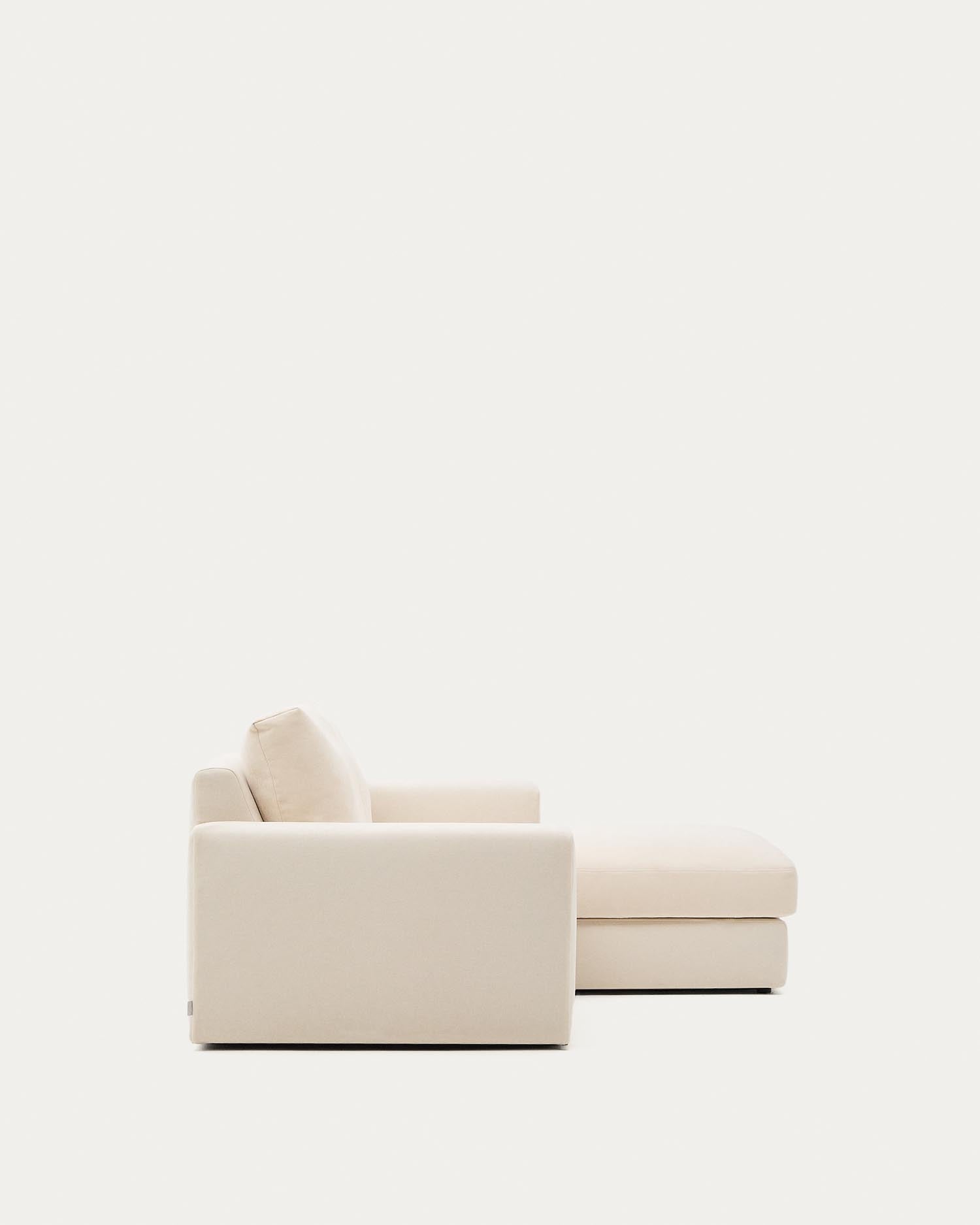 Entdecken Sie das modulare Sofa Alea für 3 Personen mit Chaiselongue rechts in Ecru. Stilvolles Design, pflegeleichter Bezug und optimaler Komfort für Ihr Zuhause.