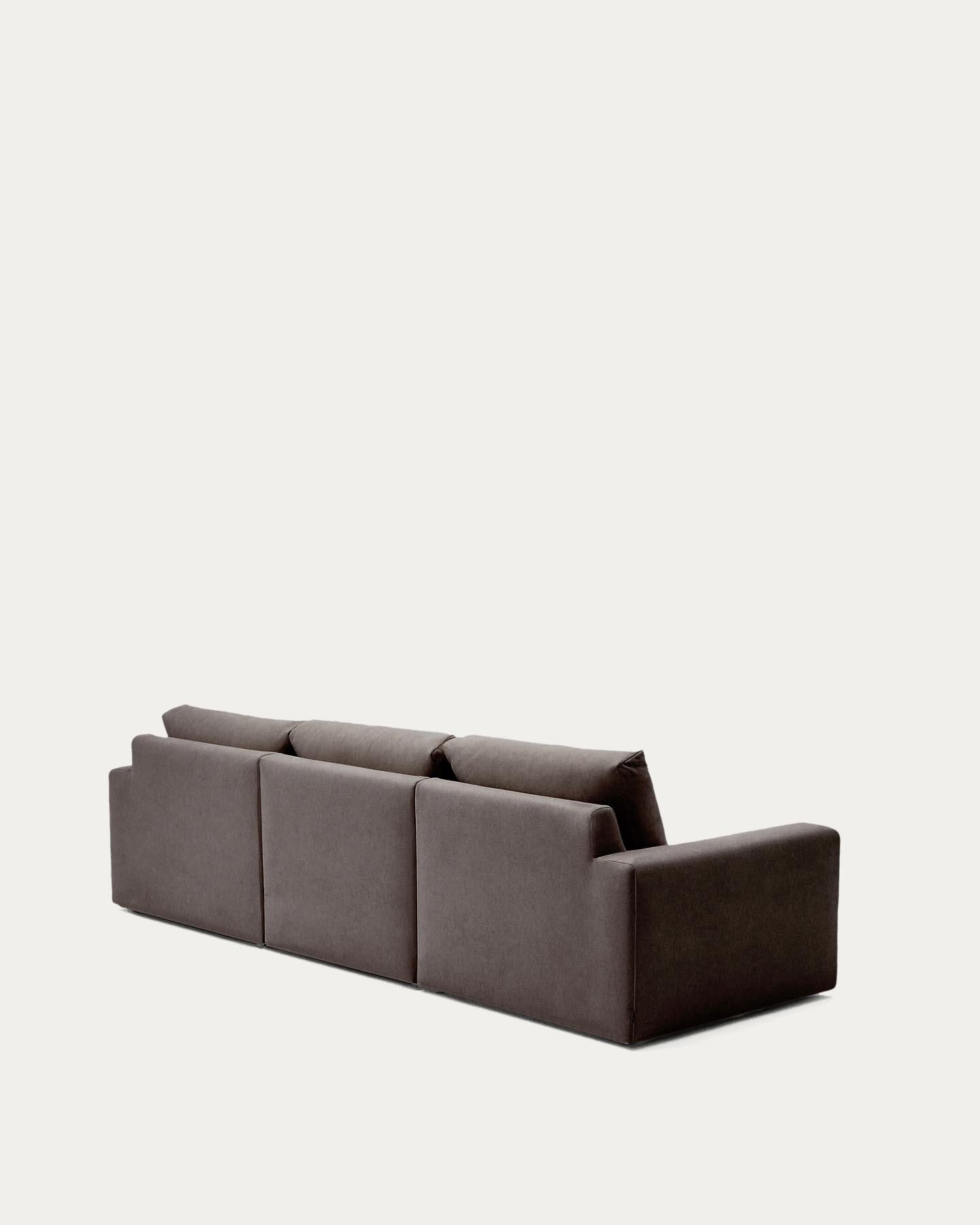 Modulares Sofa Alea für 4 Personen mit abnehmbarem Bezug aus Chenille mit Chaiselongue rechts in Dunkelbraun, 310 cm in Dunkelbraun präsentiert im Onlineshop von KAQTU Design AG. 3er Sofa ist von Kave Home