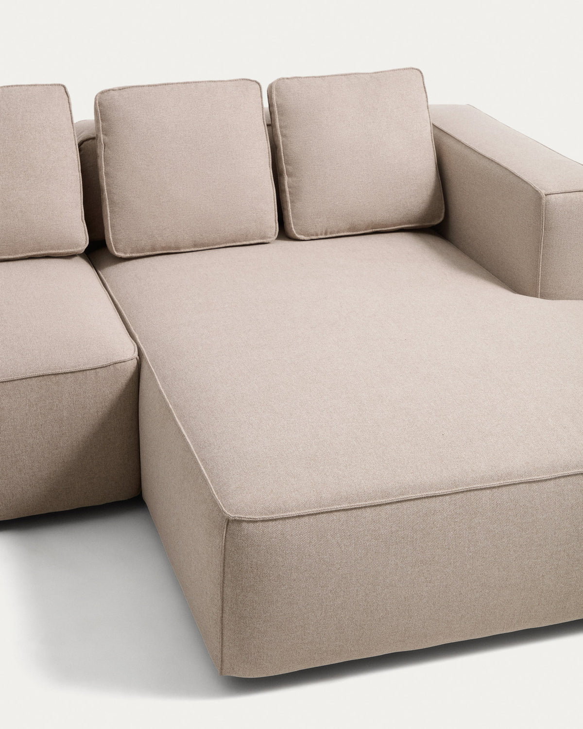 Beiges 4-Sitzer-Bettsofa Marela mit Chaiselongue rechts, Gewebebezug und schwarzen Beinen