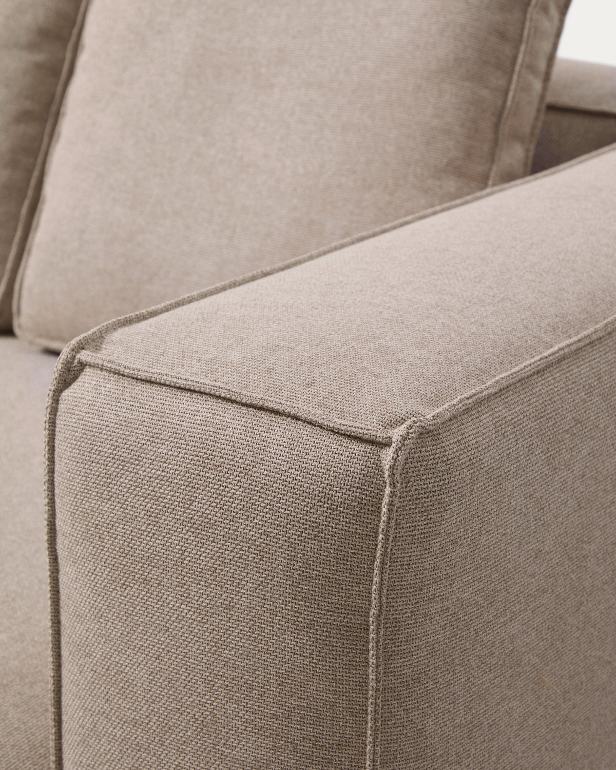 Beiges Bettsofa Marela mit Chaiselongue links, Gewebebezug und schwarzen Beinen