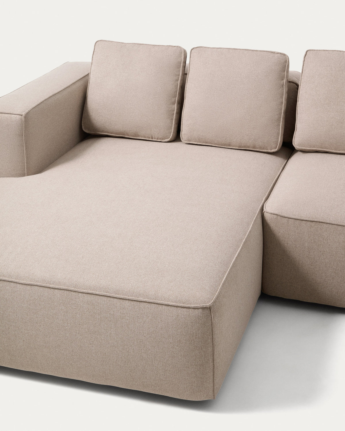 Beiges 3-Sitzer-Bettsofa Marela mit Chaiselongue links, Stoffbezug und schwarzen Beinen