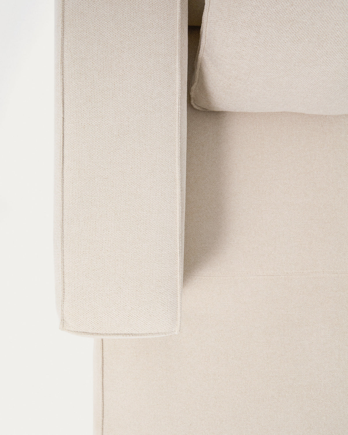 3-Sitzer-Bettsofa Marela in Écru mit Chenille-Bezug, Armlehnen, Chaiselongue links, schwarze Beine