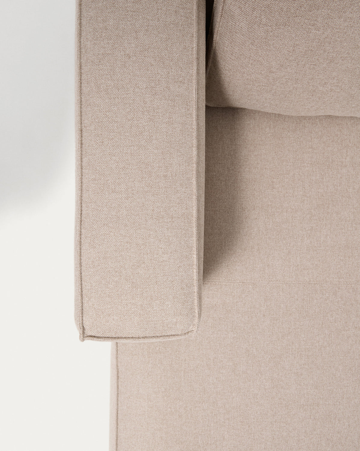Beiges 4-Sitzer-Bettsofa Marela mit Chaiselongue links, Gewebebezug und schwarzen Beinen