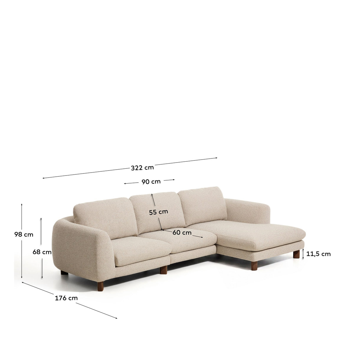 Beiges 4-Sitzer Sofa Vera mit Chaiselongue rechts, gepolsterten Armlehnen und sichtbaren Beinen aus massivem Eschenholz mit Nussbaum-Finish.