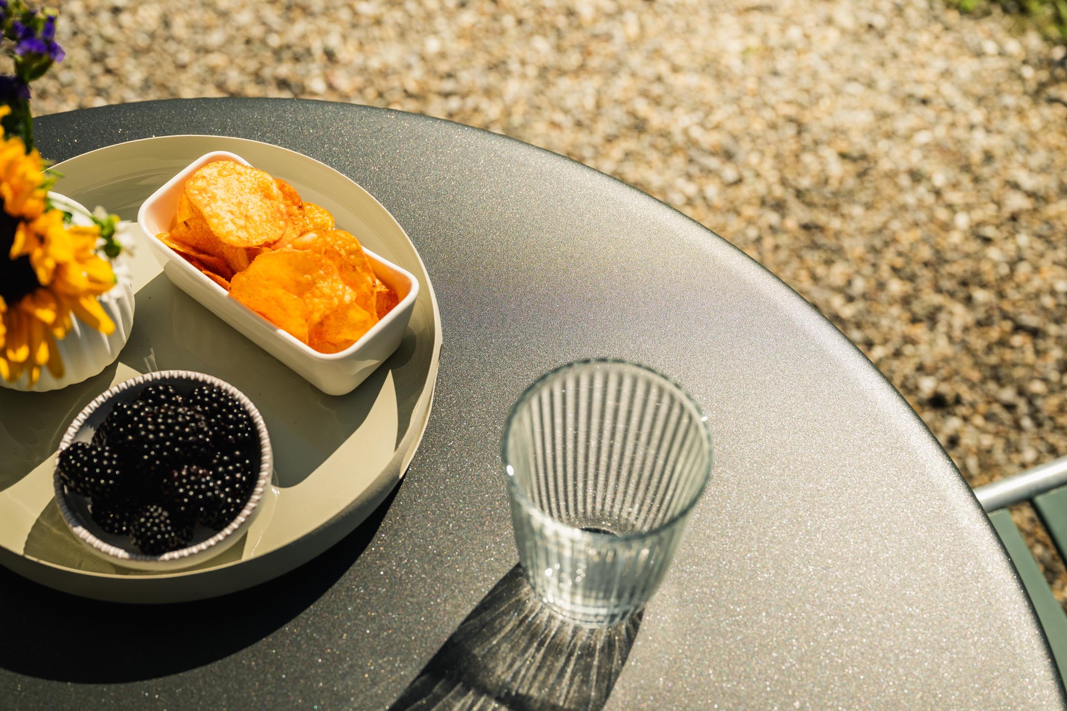 St. Moritz Metall-Gartentisch ø80 von Schaffner – eleganter, wetterfester Tisch aus robustem Stahl, ideal für Garten, Balkon oder Terrasse, langlebig & pflegeleicht.