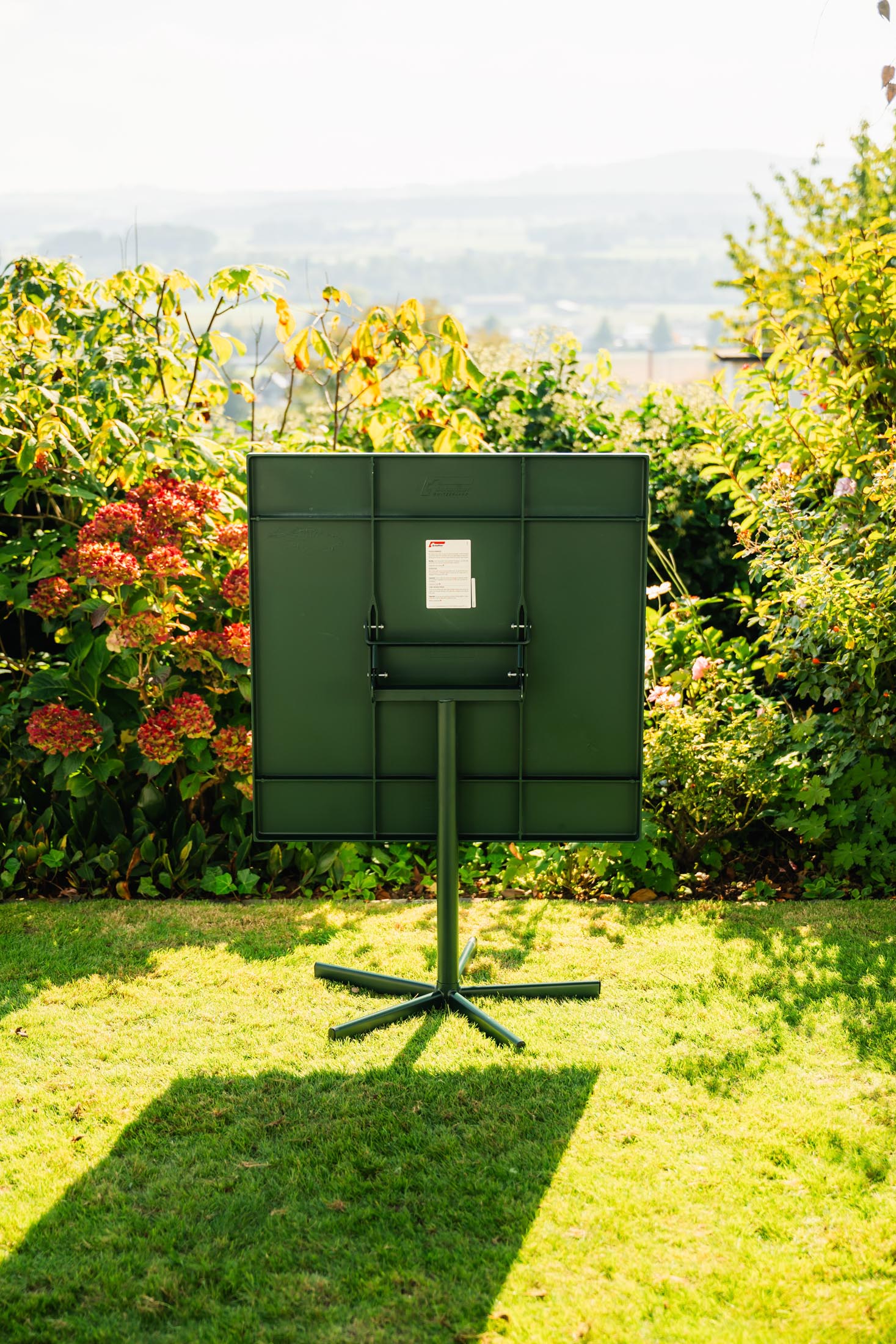 Bodensee Glasfaser-Gartentisch 80x80 klappbar in Graphit präsentiert im Onlineshop von KAQTU Design AG. Gartentisch ist von Schaffner
