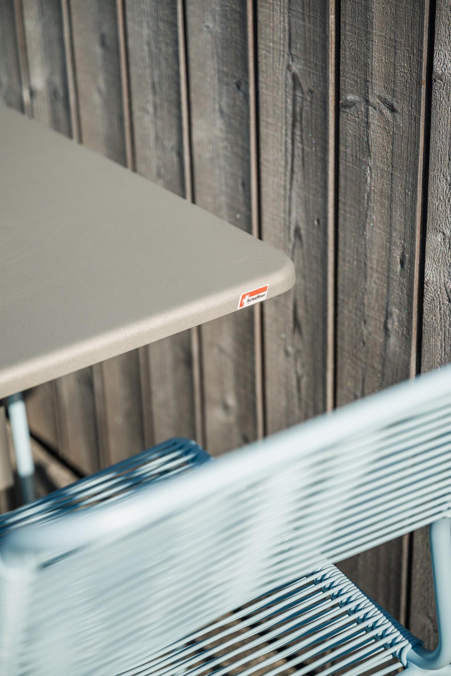 Schaffhausen Glasfaser-Gartentisch 120x70 klappbar in Alusilber präsentiert im Onlineshop von KAQTU Design AG. Gartentisch ist von Schaffner