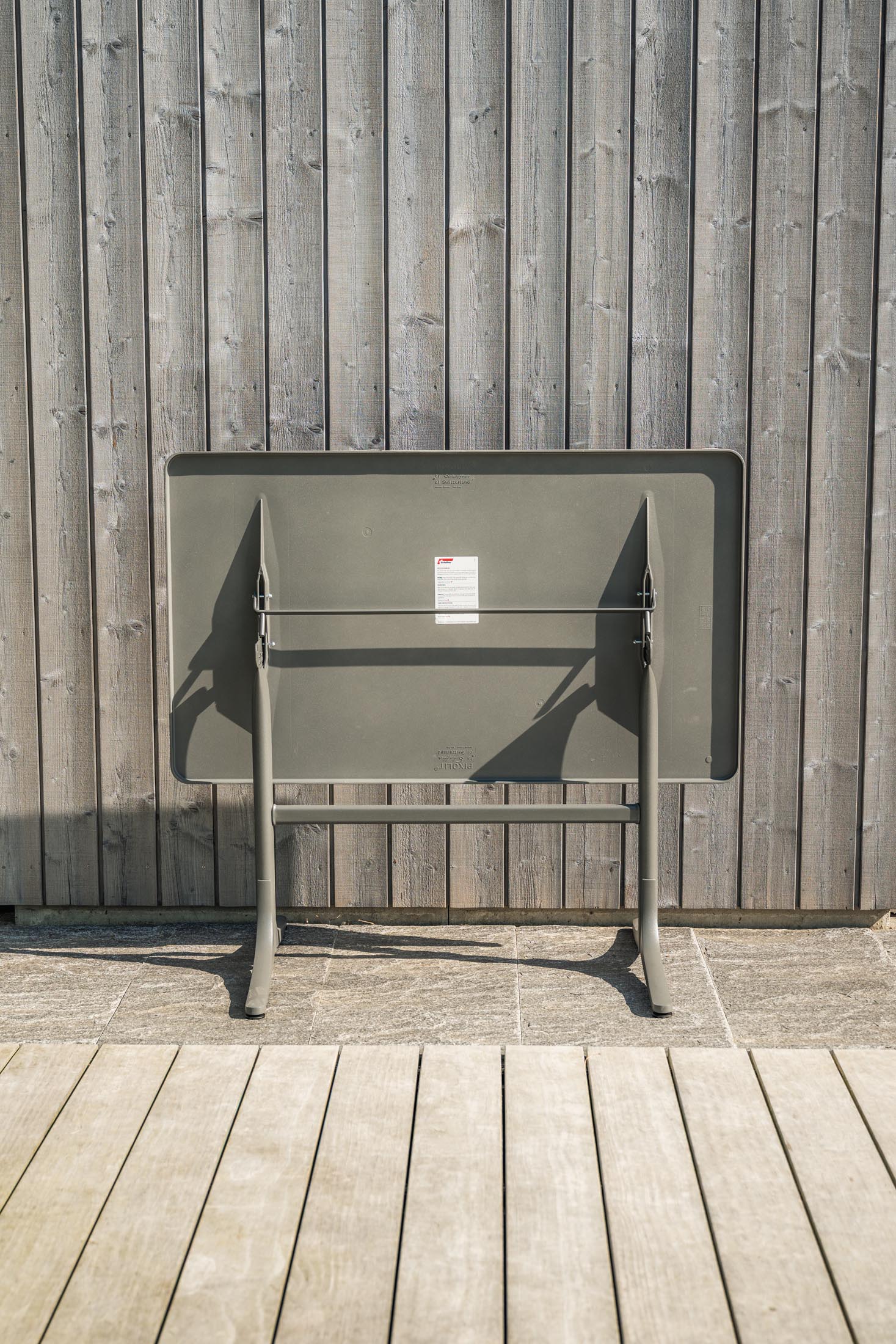 Schaffhausen Glasfaser-Gartentisch 120x70 klappbar in Alusilber präsentiert im Onlineshop von KAQTU Design AG. Gartentisch ist von Schaffner