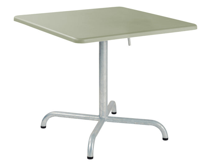 Der Salontisch Davos 70x70 cm von Schaffner ist der ideale Tisch für Ihren Außenbereich. Robust, wetterfest und klappbar – perfekt für Garten und Terrasse!