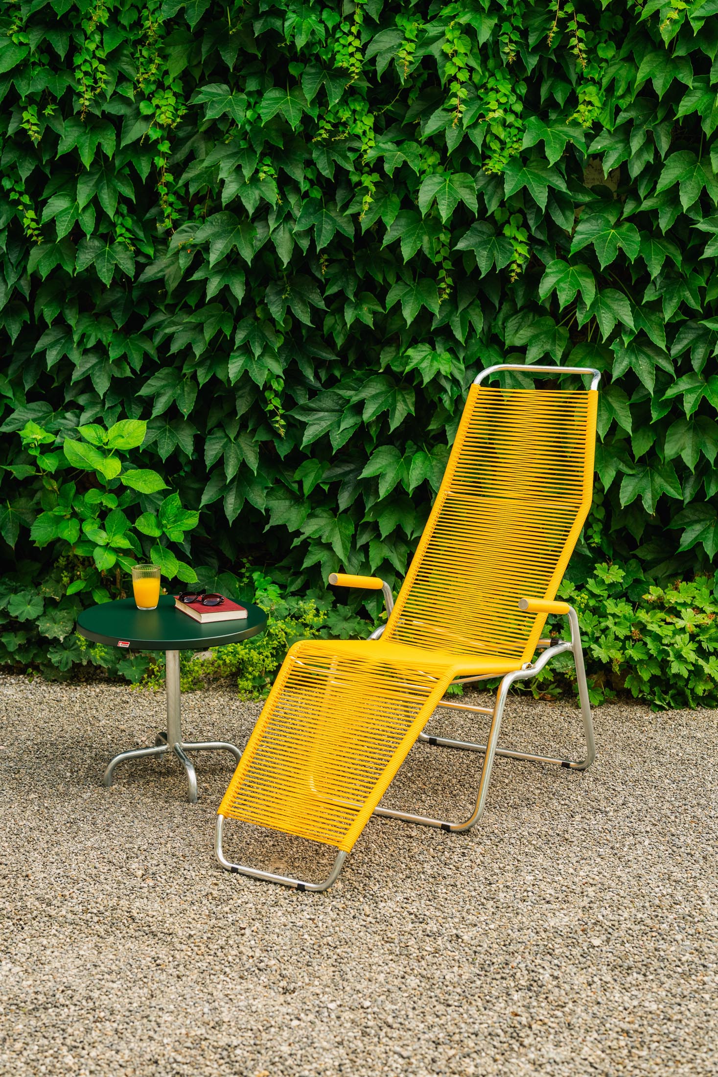 Liege Brissago Spaghetti in Gelb präsentiert im Onlineshop von KAQTU Design AG. Liegestuhl ist von Schaffner