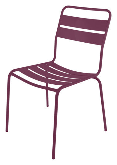 Stuhl Glarus von Schaffner – zeitloses Design für drinnen & draussen.