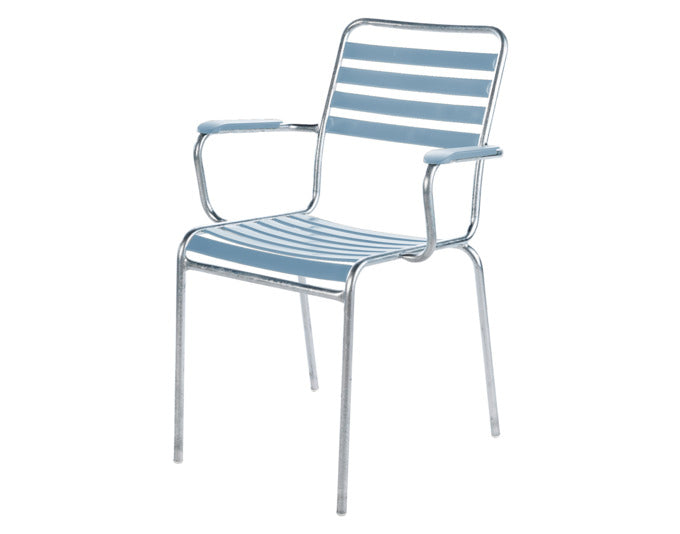 Genießen Sie den eleganten Lättlistuhl St.Moritz mit Armlehne von Schaffner – perfekt für stilvolle Akzente in Ihrem Wohnraum.