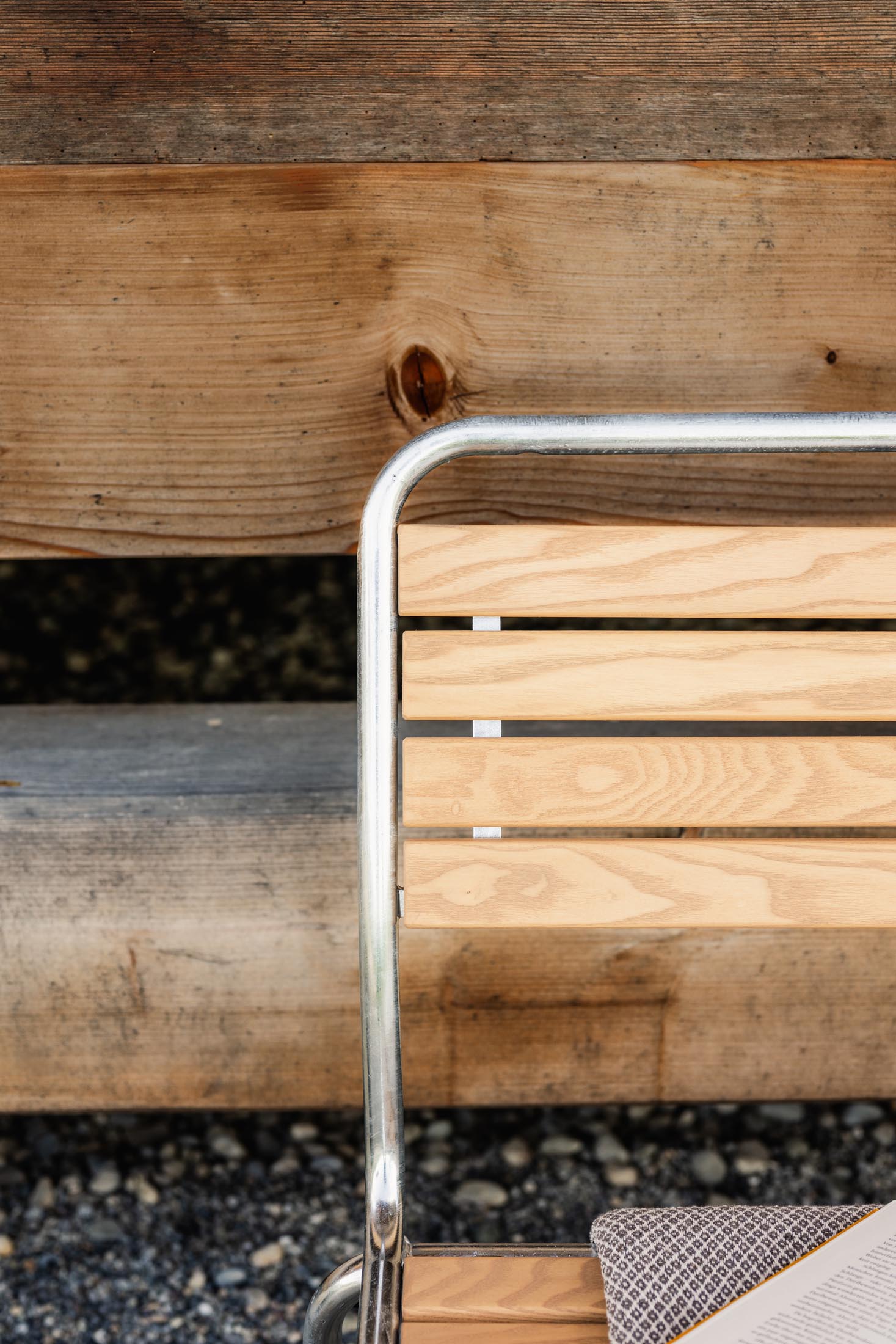 Rigi Holzlatten-3er-Gartenbank ohne Armlehne in Natur geölt präsentiert im Onlineshop von KAQTU Design AG. Gartenbank ist von Schaffner