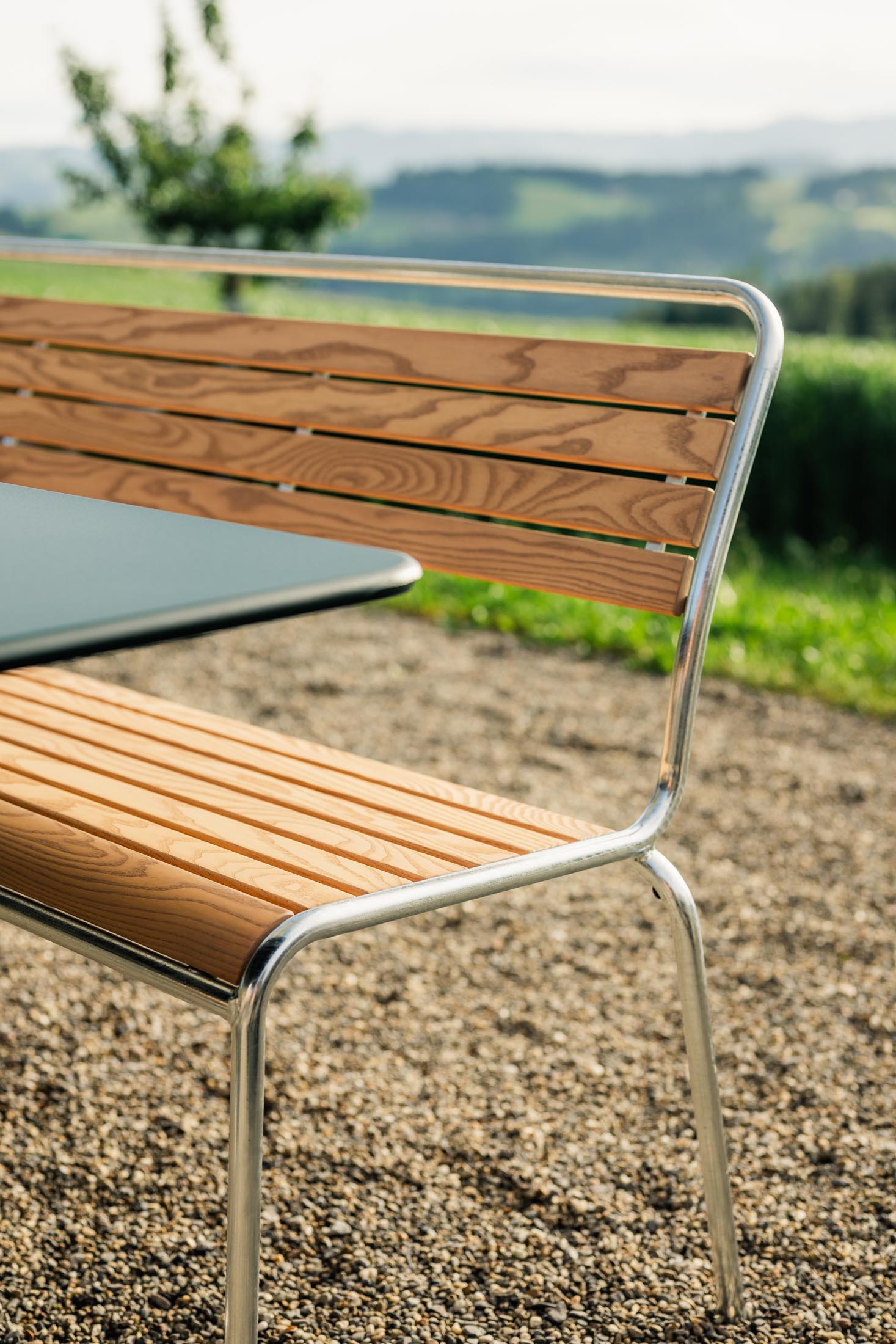 Rigi Holzlatten-3er-Gartenbank ohne Armlehne in Natur geölt präsentiert im Onlineshop von KAQTU Design AG. Gartenbank ist von Schaffner