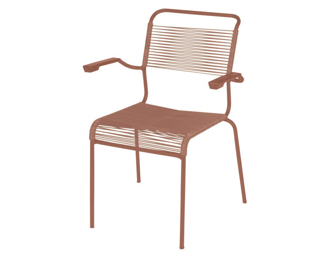 Säntis Spaghetti Stuhl mit Armlehne: Elegantes Design trifft auf Funktionalität. Ideal für deinen Garten, wetterfest und vielseitig kombinierbar.