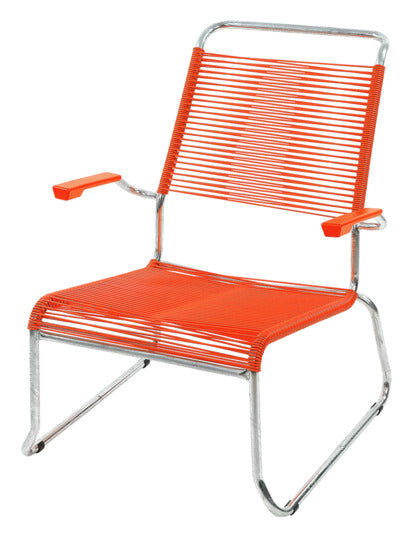 Genießen Sie komfortable Stunden im Freien mit dem Säntis Kufen-Hochlehner Spaghetti von Schaffner – ideal für entspannte Momente in Ihrem Garten.