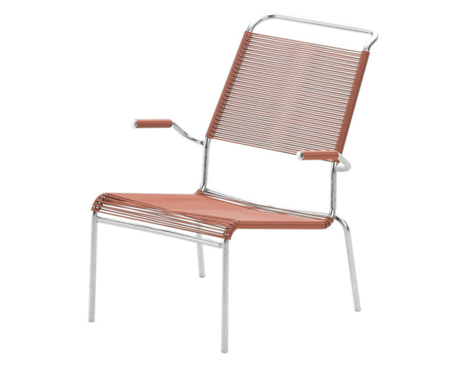Säntis Lounger Spaghetti mit Armlehne Hochlehner in Terracotta / Feuerverzinkt präsentiert im Onlineshop von KAQTU Design AG. Outdoor-Sessel mit Armlehnen ist von Schaffner