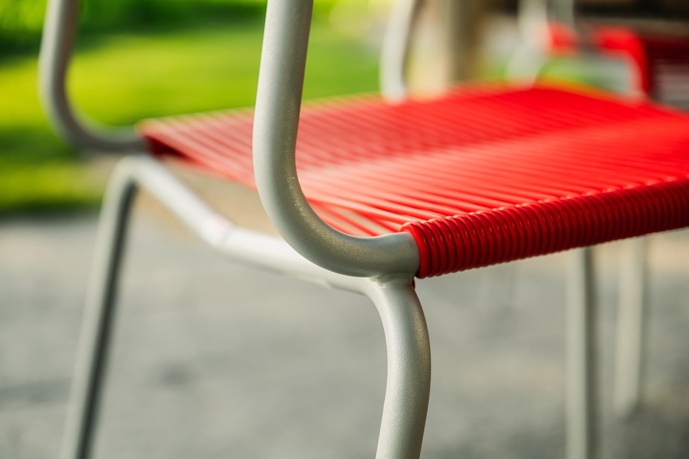 Rigi Metall-Gartentisch 120x70 klappbar in Rot präsentiert im Onlineshop von KAQTU Design AG. Gartentisch ist von Schaffner