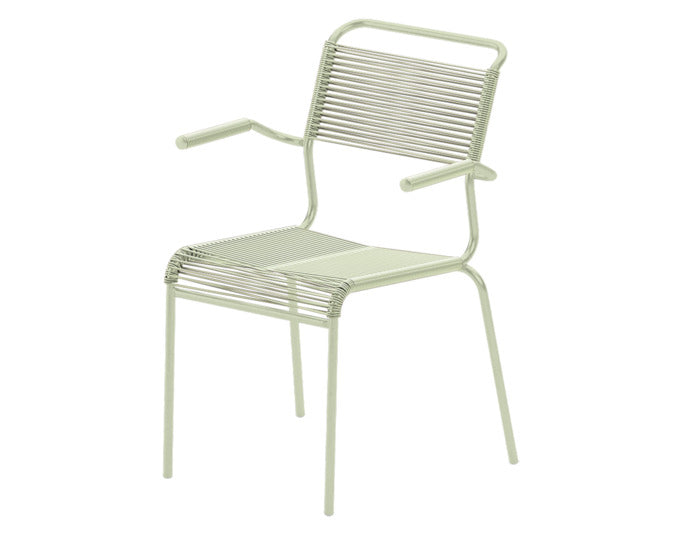 Hochwertiger Säntis Spaghetti-Gartenstuhl mit Armlehne, wetterfest, langlebig und nachhaltig. Schweizer Qualität, modernes Design und vielfältige Farboptionen.