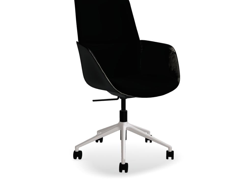 Senda SDA2P22 - Stuhl mit höhenverstellbarem Aluminiumfuß in Beige präsentiert im Onlineshop von KAQTU Design AG. Drehstuhl mit Rollen ist von Mdd