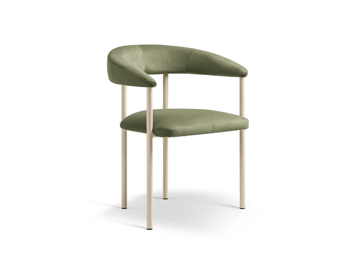 Zwei Lea Samt-Stühle von Cosmopolitan Design mit Buchenholzgestell, Stahlbeinen und Samtbezug in Ivory-Magic Velvet auf hellem Untergrund.