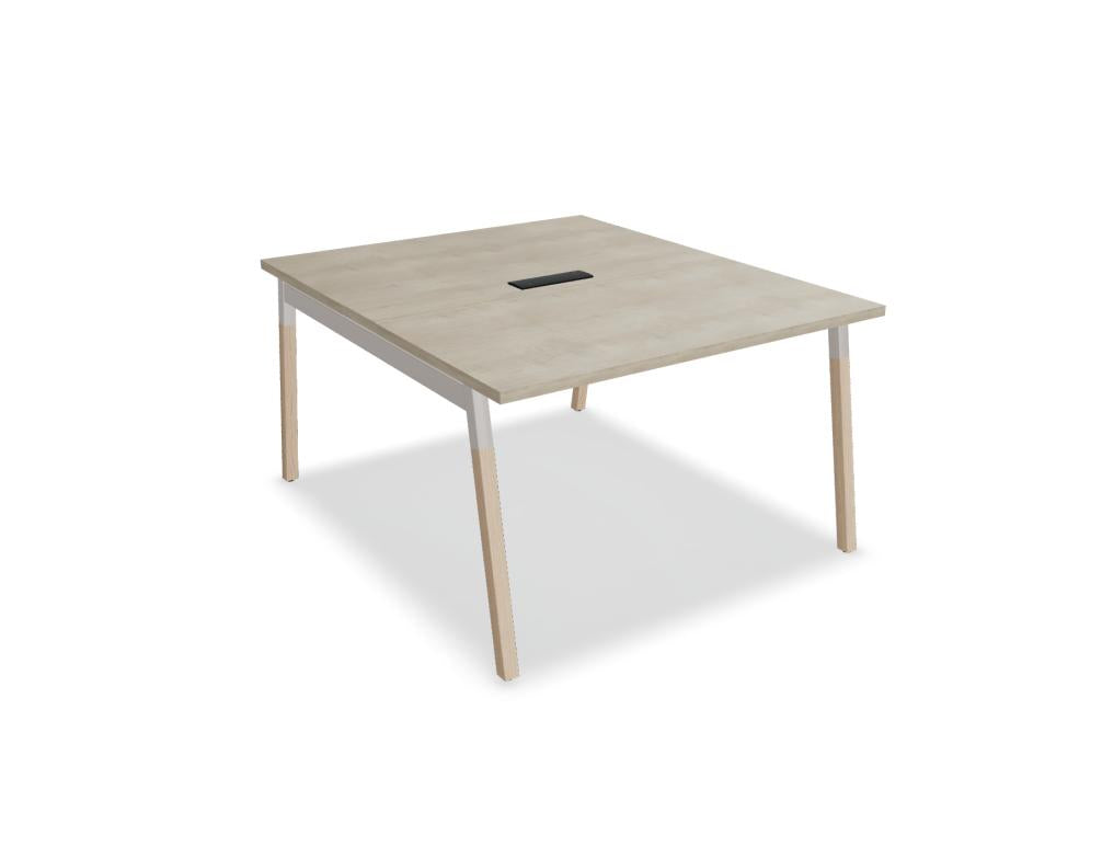 Ogi W SW42 - Konferenztisch mit Holzbeinen in Honigeiche präsentiert im Onlineshop von KAQTU Design AG. Konferenztisch ist von Mdd