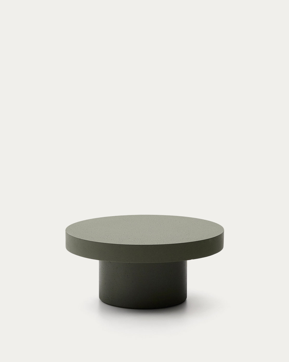 Couchtisch Aiguablava aus Zement in Grün Ø 66 cm in Dunkelgrün präsentiert im Onlineshop von KAQTU Design AG. Loungetisch ist von Kave Home