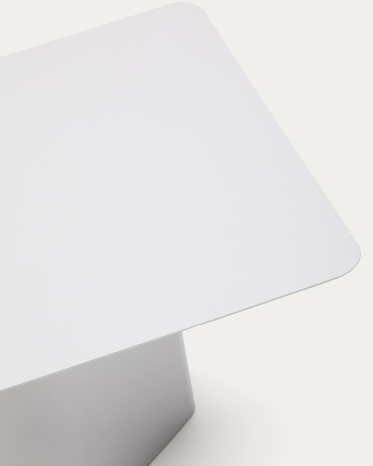 Erleben Sie den Couchtisch Arvin aus hochwertigem grauem Eisen (70 x 52 cm) von Kave Home – minimalistisches Design trifft auf zeitlose Eleganz.