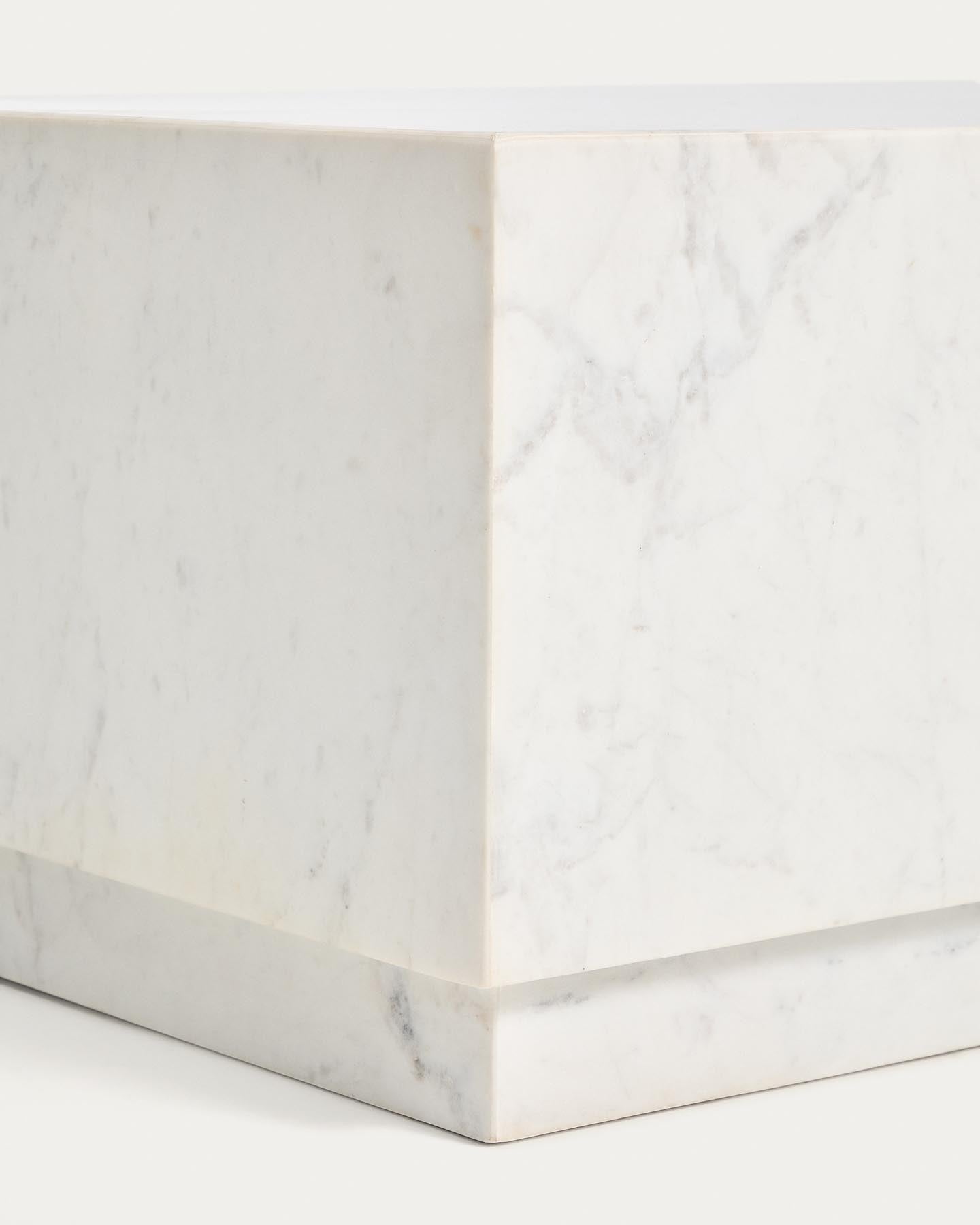 Marmortisch Sorein aus weißem Marmor 100 x 50 cm in Weiß präsentiert im Onlineshop von KAQTU Design AG. Couchtisch ist von Kave Home