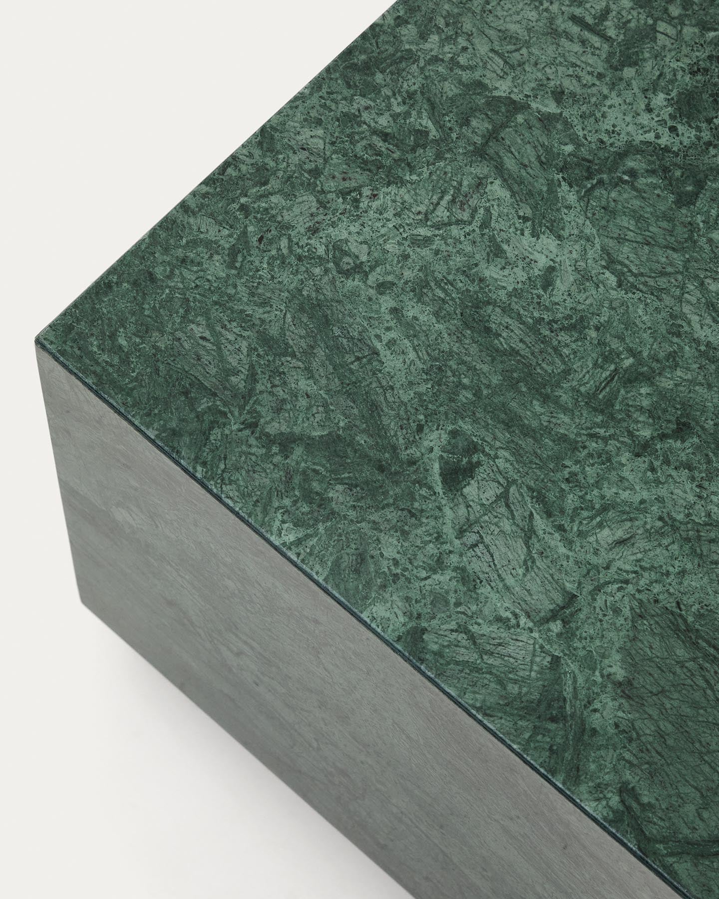 Marmortisch Sorein aus grünem Marmor 100 x 50 cm in Grün präsentiert im Onlineshop von KAQTU Design AG. Couchtisch ist von Kave Home