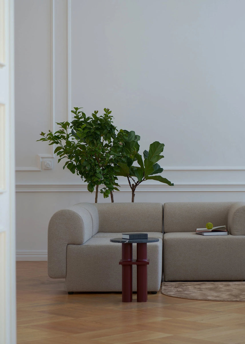 Elegantes modulares Sofa Tori TRI02 von Tamo, ideal für stilvolle Wohnräume, mit modernem Design und flexibler Anordnung.