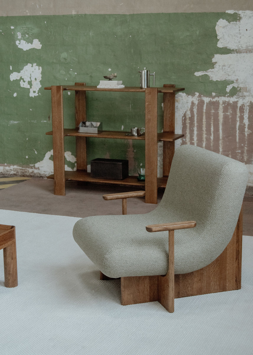 Moderner Kivo KIV01 Sessel von Tamo, der mit stilvollem Design und komfortabler Sitzfläche überzeugt, perfekt für stilvolle Wohnräume.