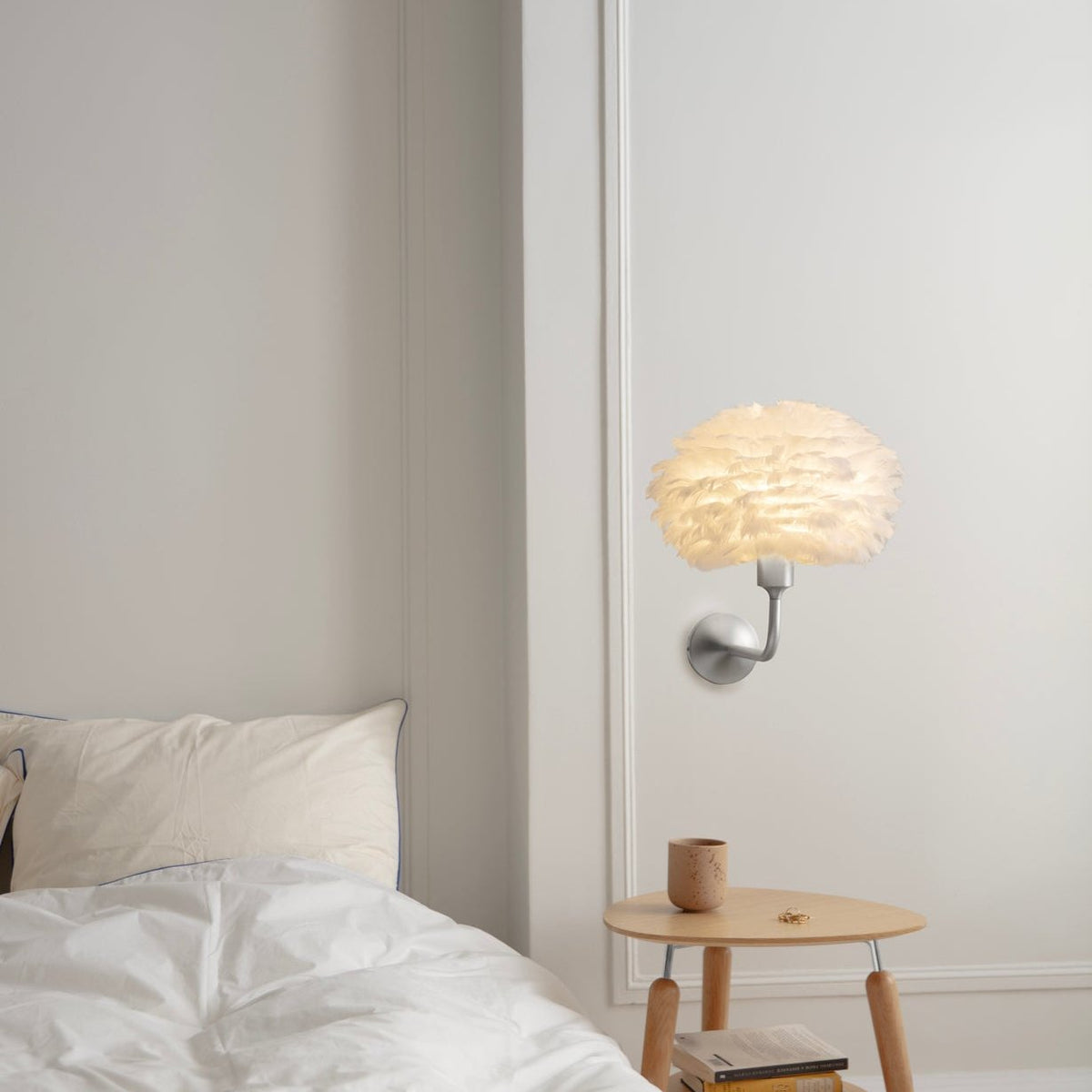 Eos Lampenschirm in White präsentiert im Onlineshop von KAQTU Design AG. Lampenschirm ist von Umage