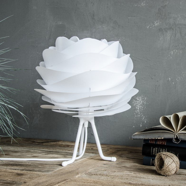 Carmina Lampenschirm in White präsentiert im Onlineshop von KAQTU Design AG. Lampenschirm ist von Umage