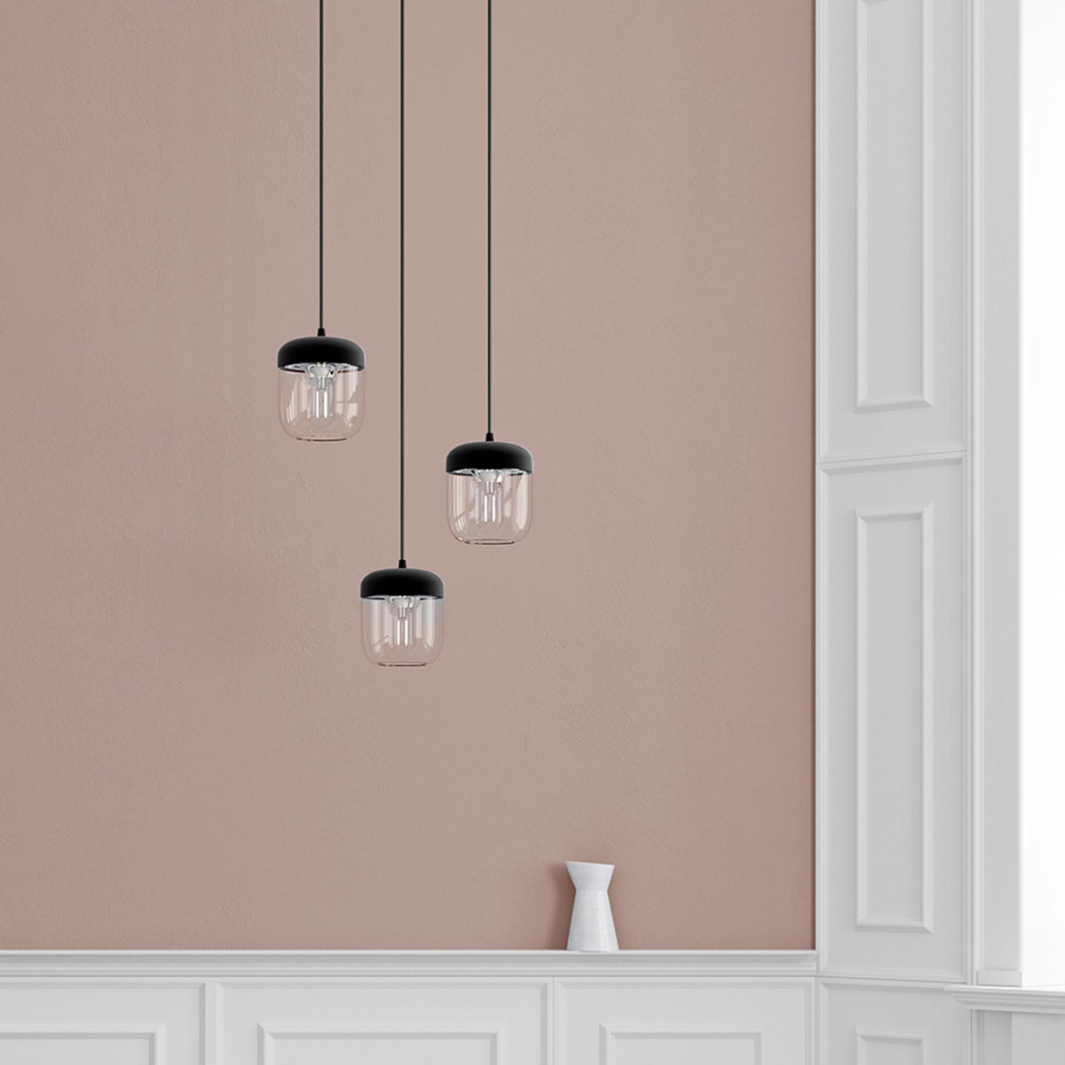 Acorn Lampenschirm in Black/Polished steel präsentiert im Onlineshop von KAQTU Design AG. Lampenschirm ist von Umage