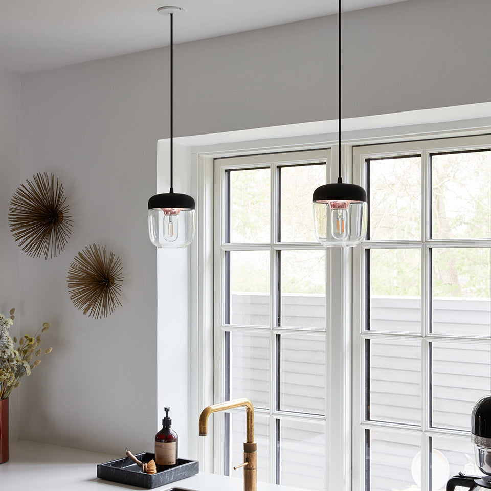 Acorn Lampenschirm in Black/Polished copper präsentiert im Onlineshop von KAQTU Design AG. Lampenschirm ist von Umage