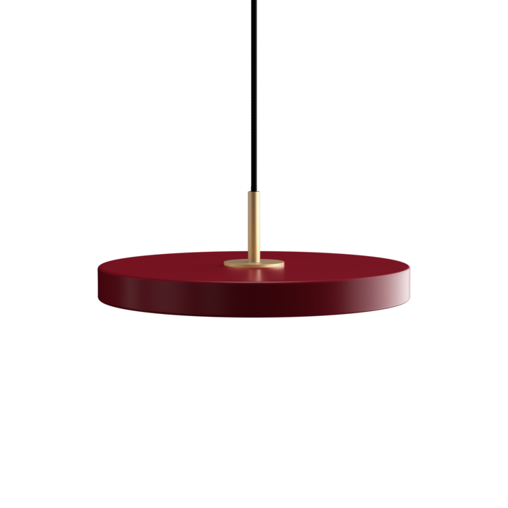Asteria Medium Pendellampe in Ruby Red präsentiert im Onlineshop von KAQTU Design AG. Pendelleuchte ist von Umage