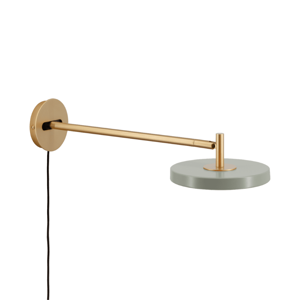 Asteria Wandleuchte long mit Kabel in Nuance Olive präsentiert im Onlineshop von KAQTU Design AG. Wandleuchte ist von Umage