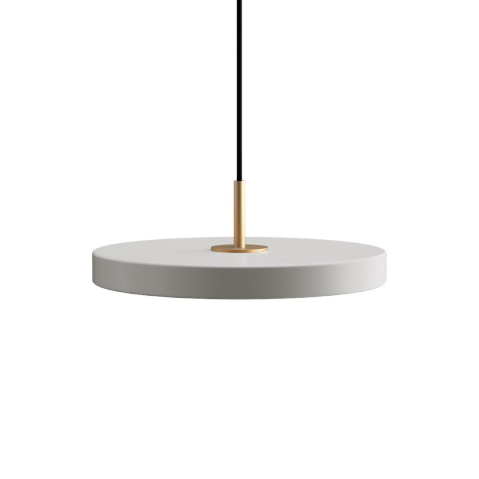 Asteria Plus Mini Pendellampe in Nuance Mist präsentiert im Onlineshop von KAQTU Design AG. Pendelleuchte ist von Umage