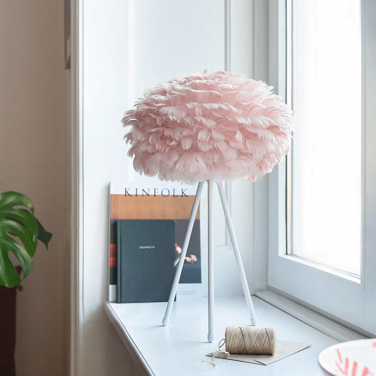 Eos Lampenschirm in Light Rose präsentiert im Onlineshop von KAQTU Design AG. Lampenschirm ist von Umage