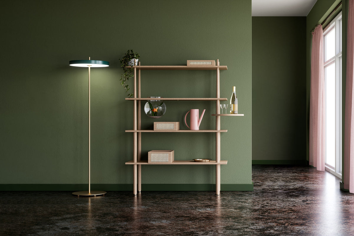 Asteria Stehleuchte in Forest Green präsentiert im Onlineshop von KAQTU Design AG. Stehleuchte ist von Umage