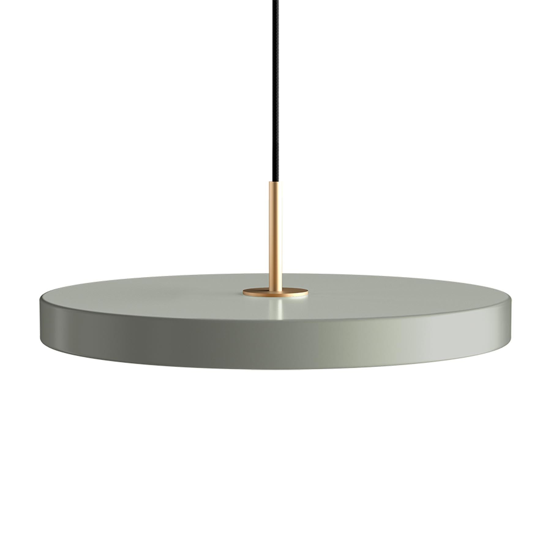 Asteria Medium Pendellampe in Nuance Olive präsentiert im Onlineshop von KAQTU Design AG. Pendelleuchte ist von Umage