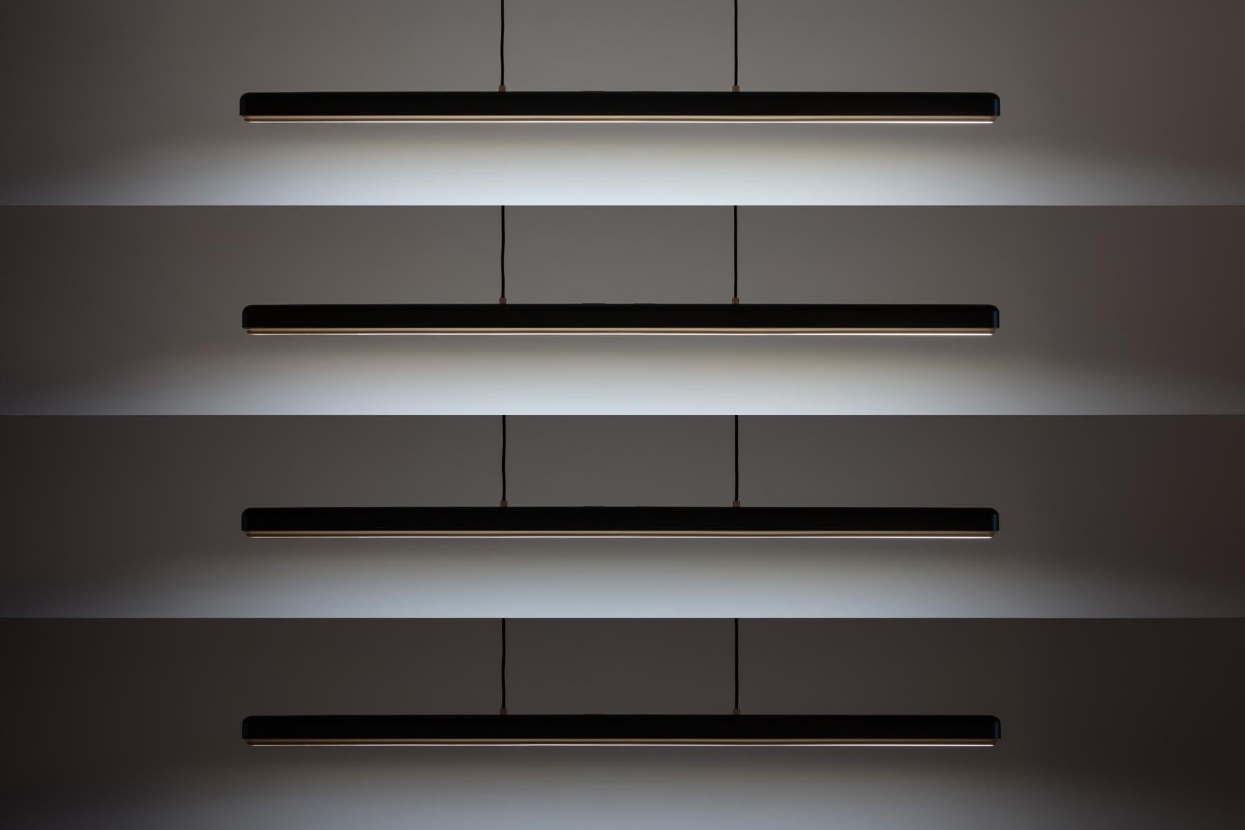 Stilvolle Pendelleuchte Hazel Branch von Umage in Schwarz und Messing, perfekt für eine gemütliche Atmosphäre und zeitgemäße Einrichtung.
