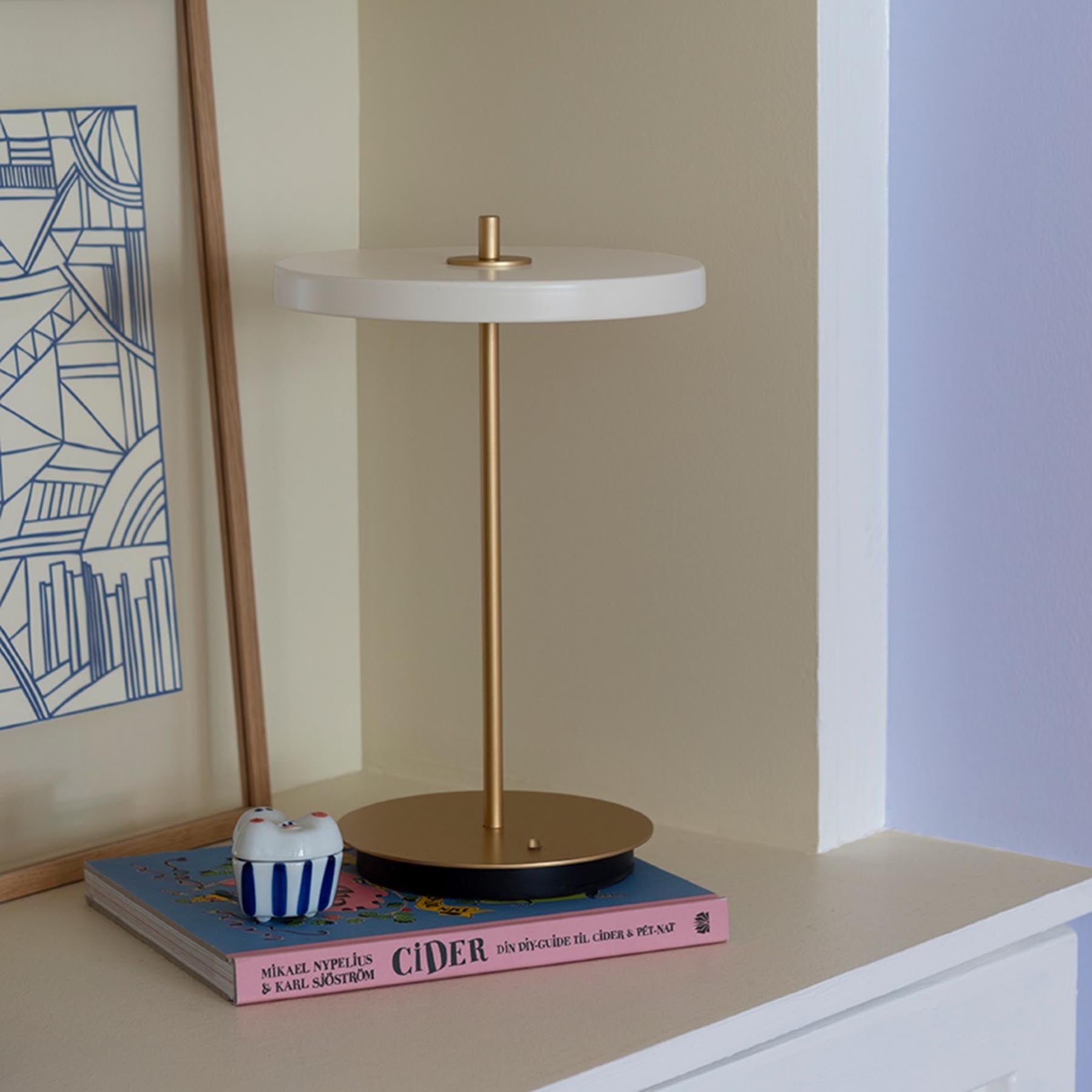 Elegante Asteria Move Tischleuchte in Pearl White, ideal für stimmungsvolle Beleuchtung und modernes Design in jedem Raum.