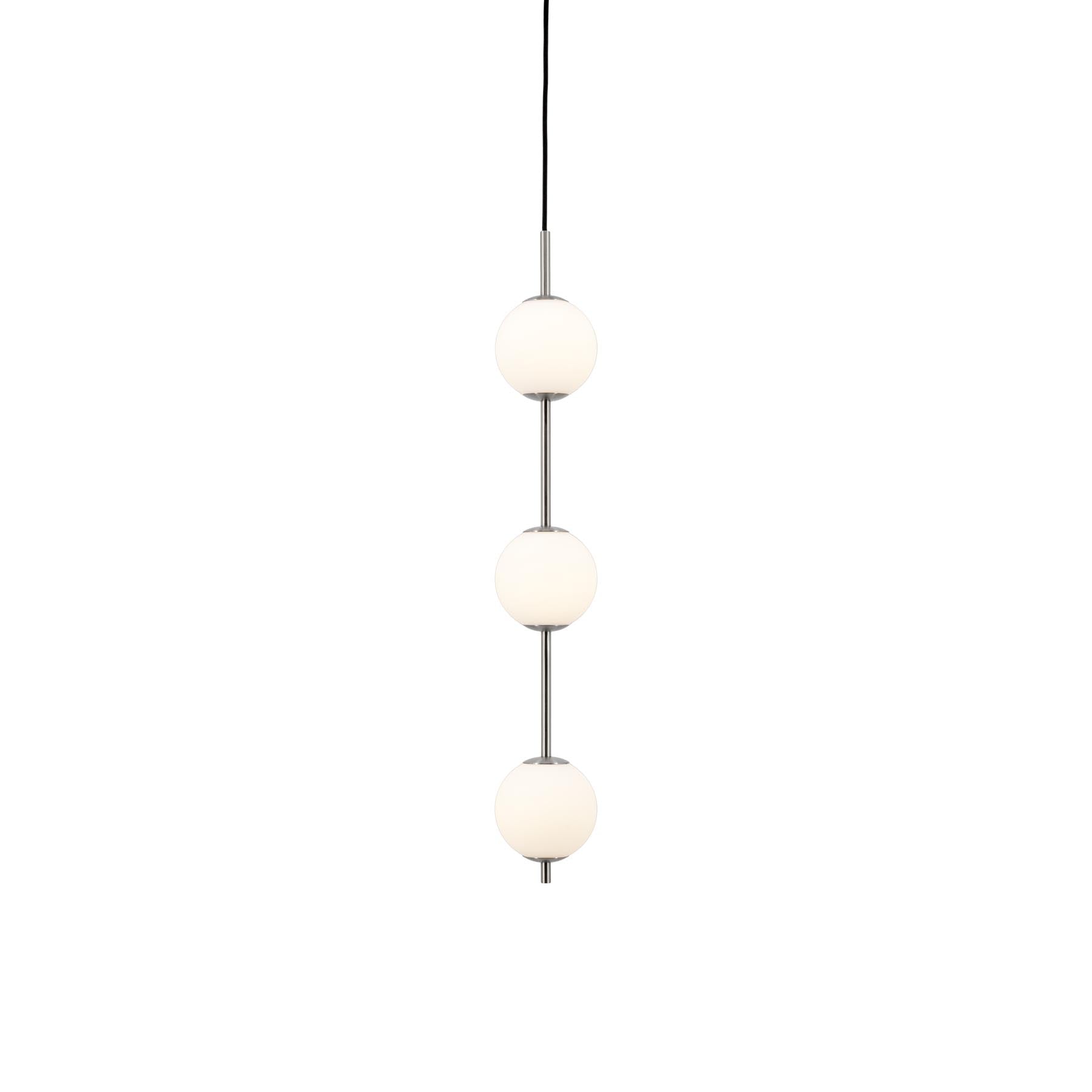 Audrey Pendellampe 3er in Silber präsentiert im Onlineshop von KAQTU Design AG. Pendelleuchte ist von Umage