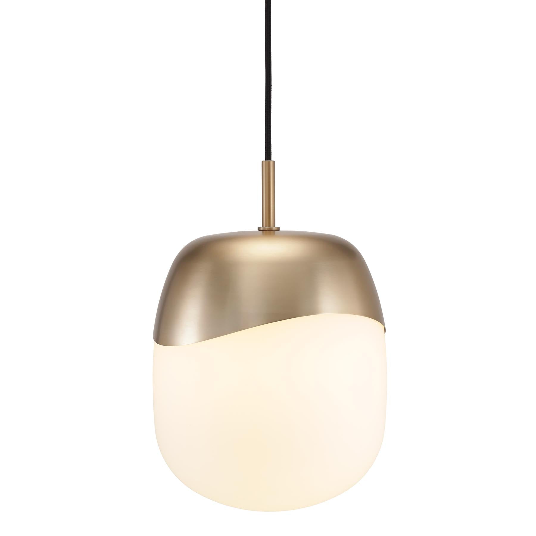 Spring Pendellampe in präsentiert im Onlineshop von KAQTU Design AG. Pendelleuchte ist von Umage