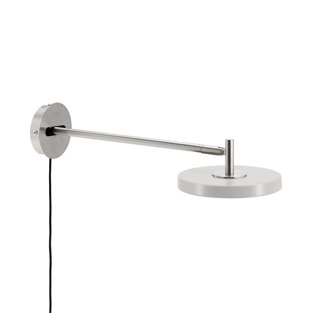 Asteria Wandleuchte long mit Kabel in Nuance Mist präsentiert im Onlineshop von KAQTU Design AG. Wandleuchte ist von Umage