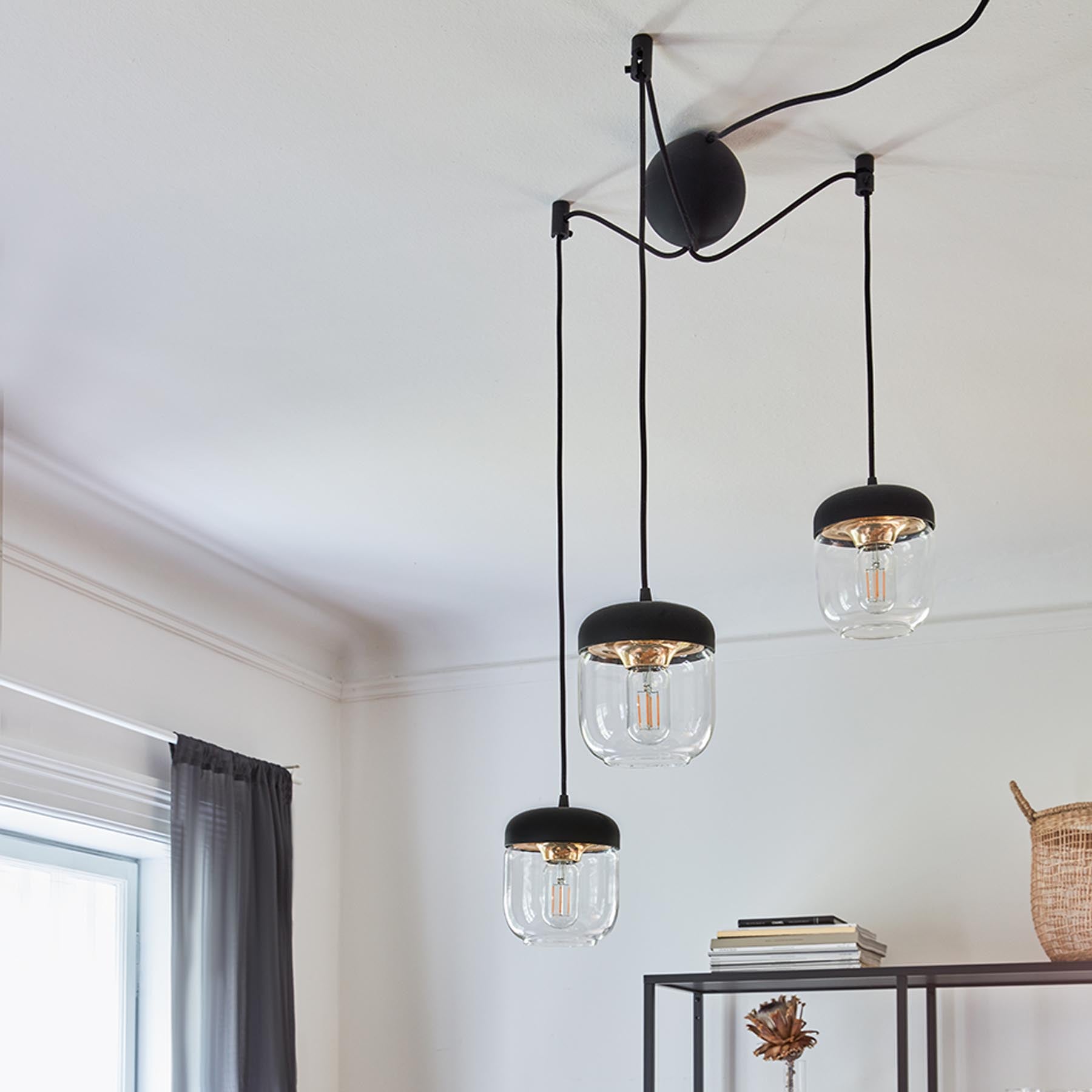 Elegante schwarze Lampenfassung Cannonball von Umage, ideal für stilvolle Beleuchtung und individuelle Raumgestaltungen.